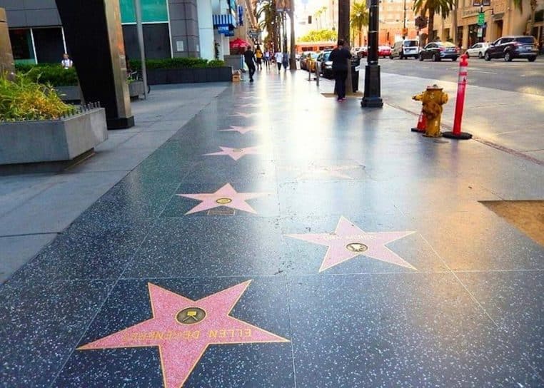 decouvez combein star paie pour etre walk of fame - copie