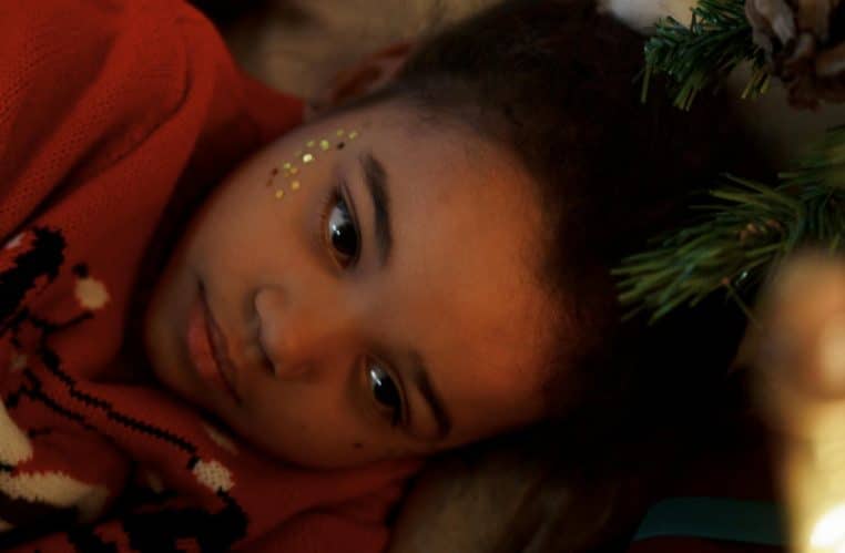 Elle prive ses enfants de Noël