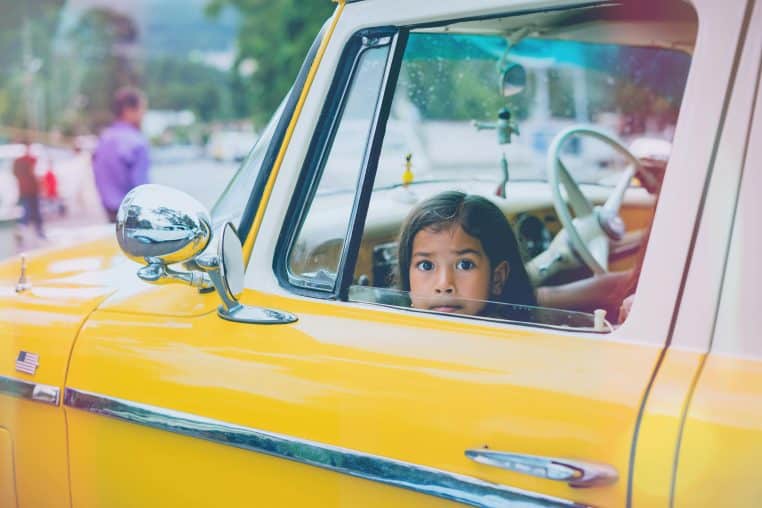 Une fillette sauve sa famille