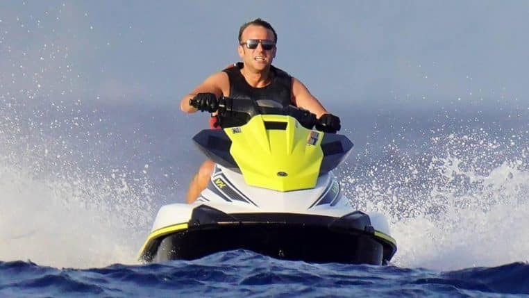 macron jet ski @AFP