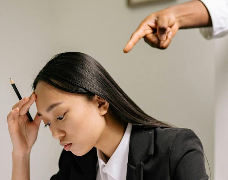 Une salariée licenciée