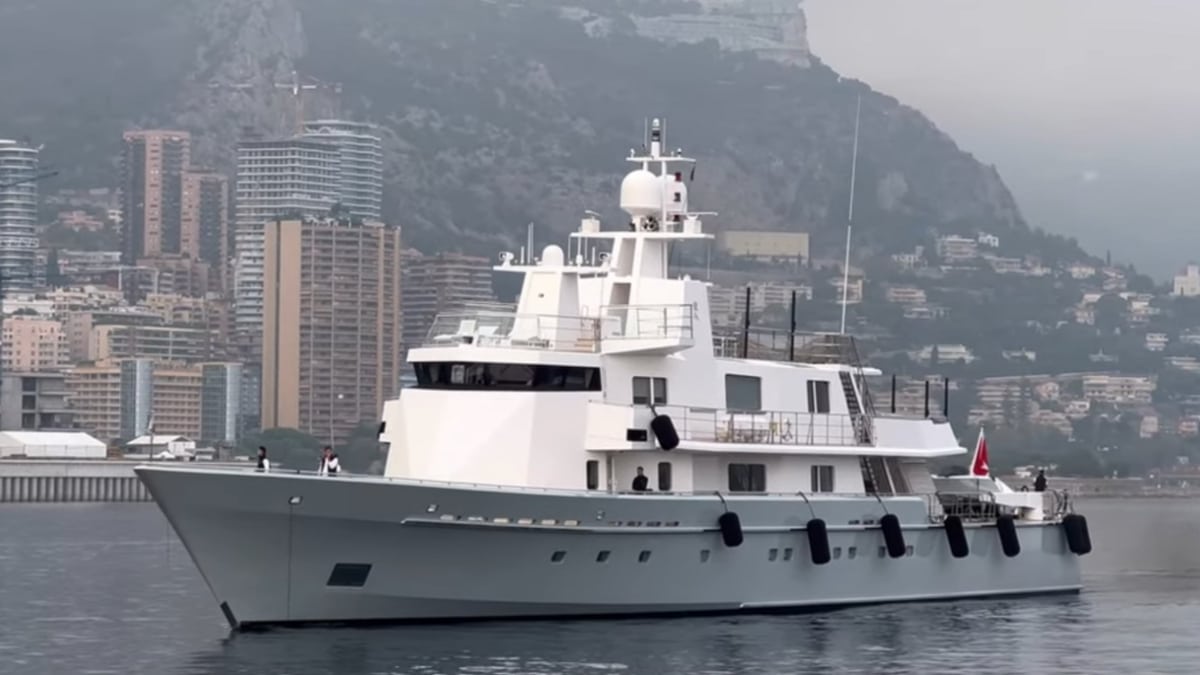 Ellison Larry Yacht