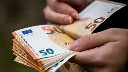 Hommes Faux billets