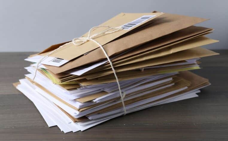 La Poste courrier papier
