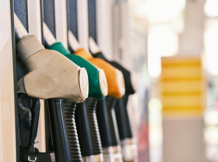 Elle s'immole dans une station-service