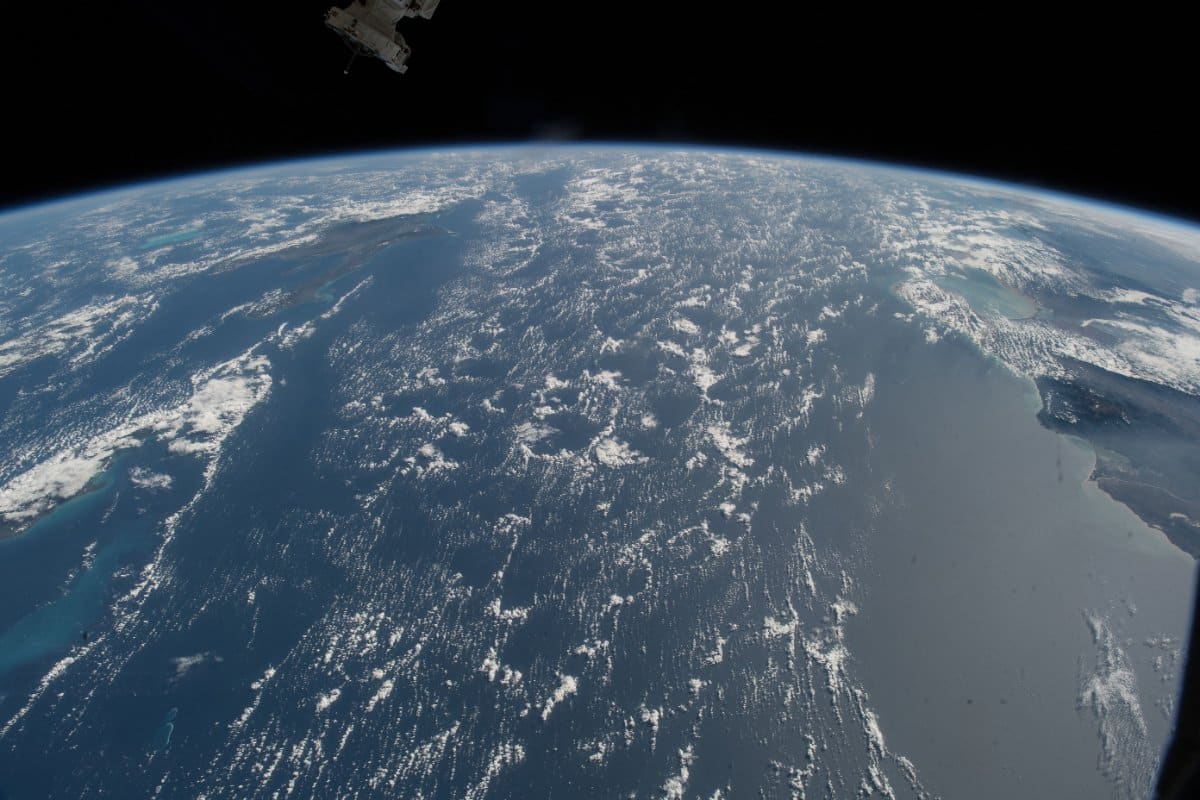 Vue de la Corse enneigée depuis la Station spatiale internationale, février 2018.