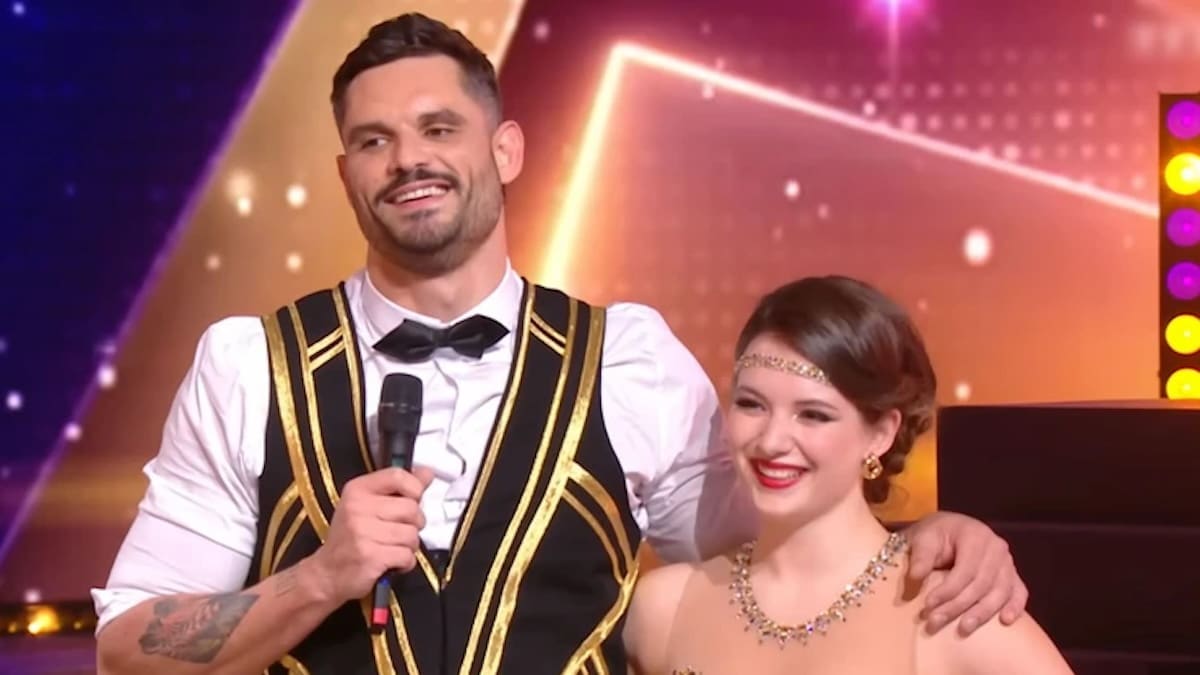 elsa bois florent manaudou au defile ami