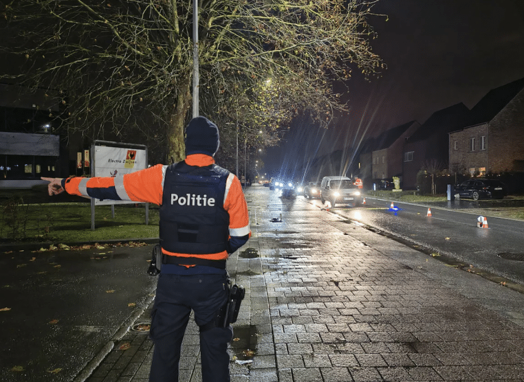 ivre il donne le volant à son fils 12 ansss