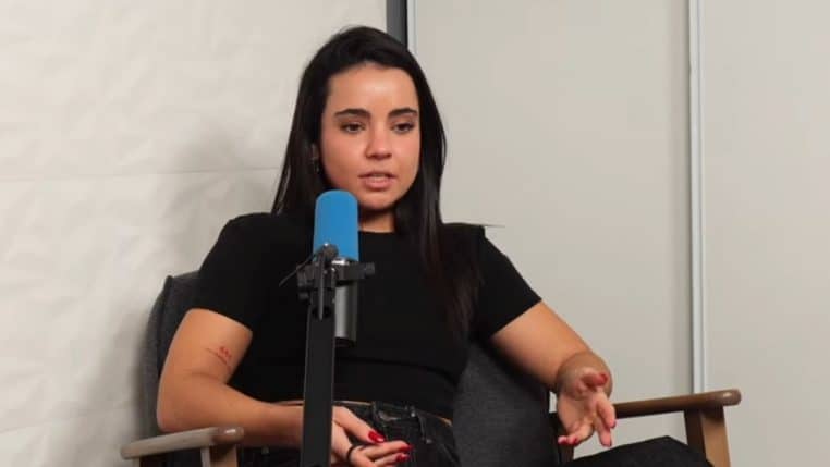 lola dumenil se confie sur sa rupture avec lofrent - copie