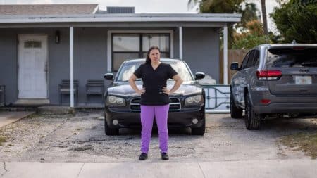 Une mère de famille en proie aux dettes