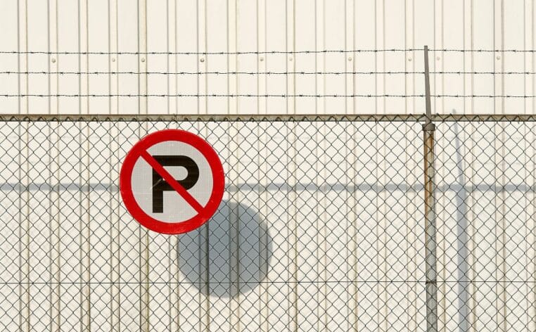 panneau stationnement interdit info