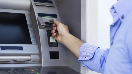 Arnaque Carte Bancaire DAB