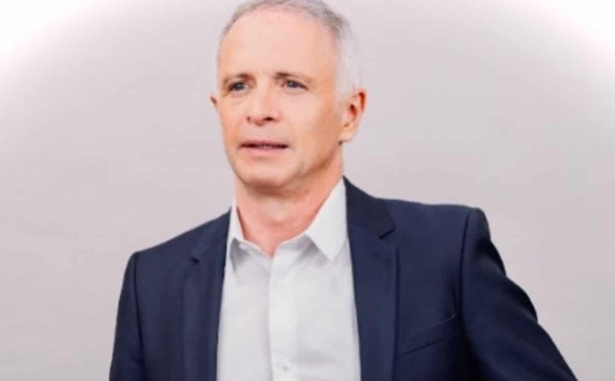 Samuel Étienne people