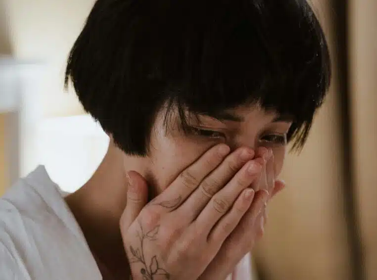 Un couple tombe des nues en découvrant ses ébats sur la toile