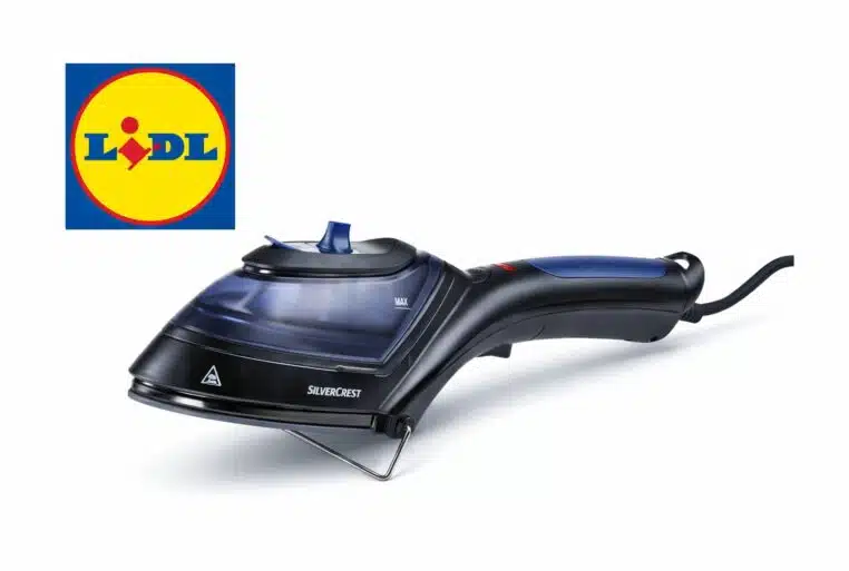 Logo Lidl et défroisseur Lidl SilverCrest à main sur fond blanc.