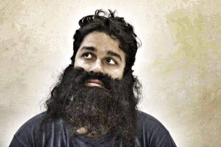 il attaque ses parents en justice - copie