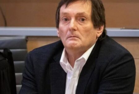 Pierre Palmade au tribunal, à l’approche de la libération de Pierre Palmade sous surveillance électronique.
