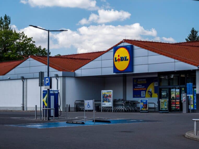 Un salarié Lidl licencié à cause d'une bouteille d'eau