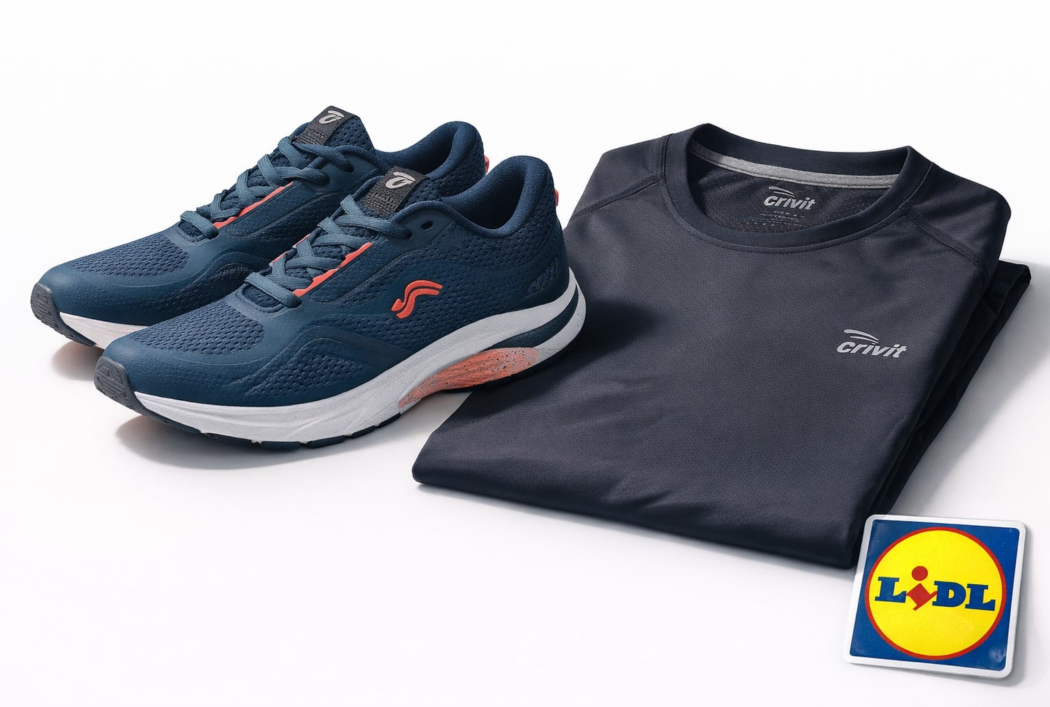 Chaussures de running et t-shirt technique Crivit posés sur fond blanc, avec un badge du logo Lidl dans un coin.