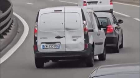 Automobiliste Depassement Dangereux