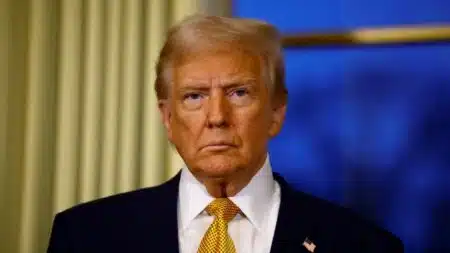 Donald Trump Bombarde Iran
