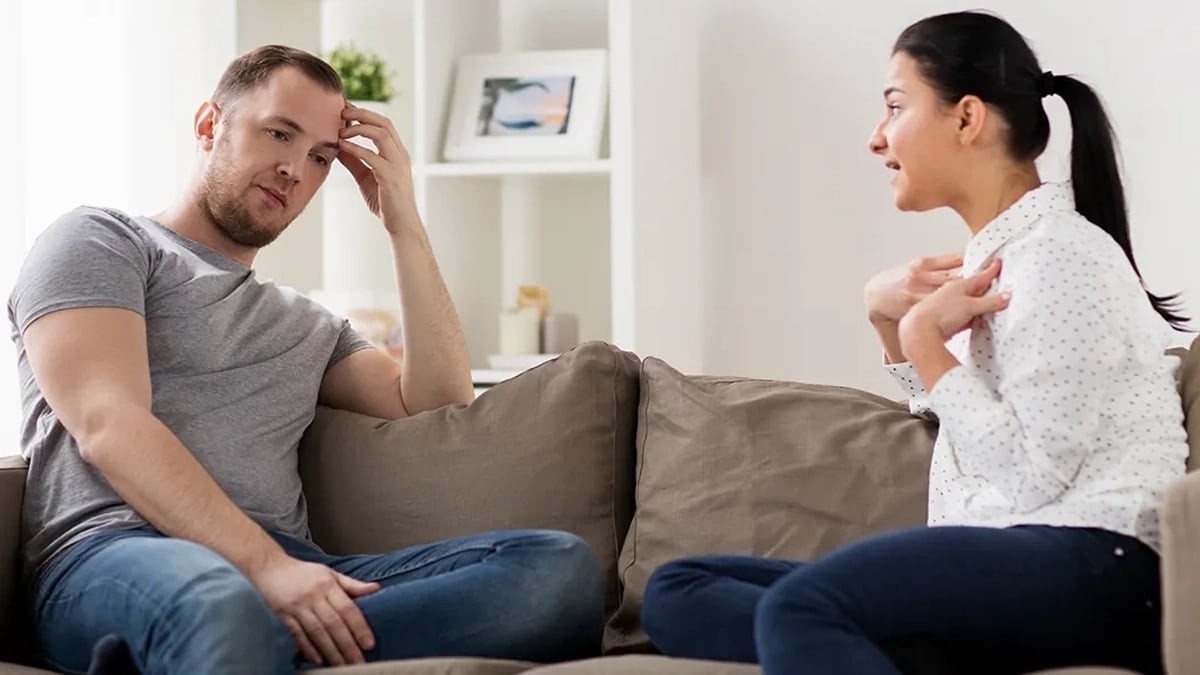 Horoscope Dispute Couple