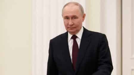 Vladimir Poutine pris violente quinte de toux