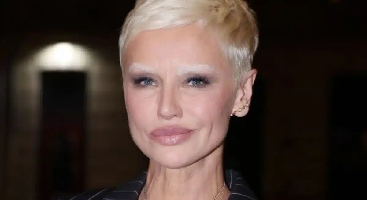 adriana karembeu devoile son tout nouveau lookkk - copie