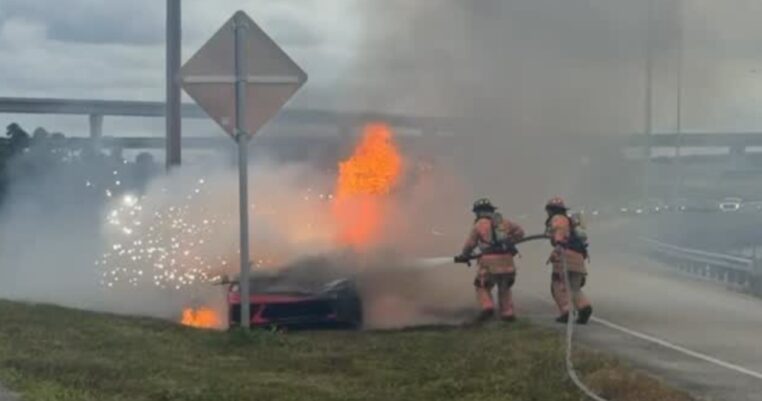 Sa Corvette prend feu sur l'autoroute