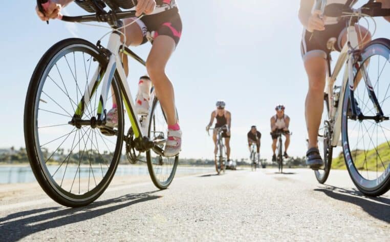 cycliste concurrent frappé course info