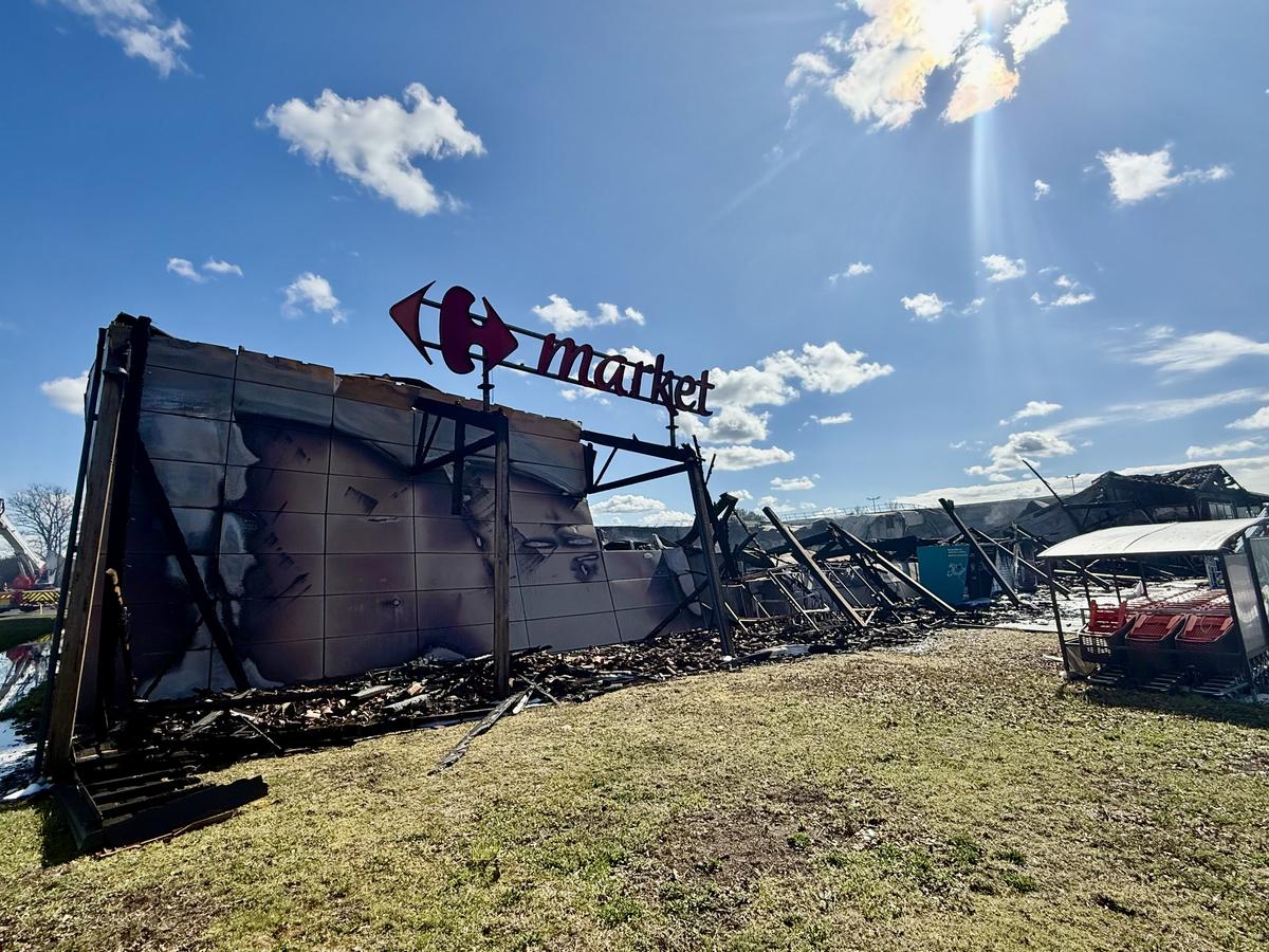 attrait pour le feu incendie carrefour - copie