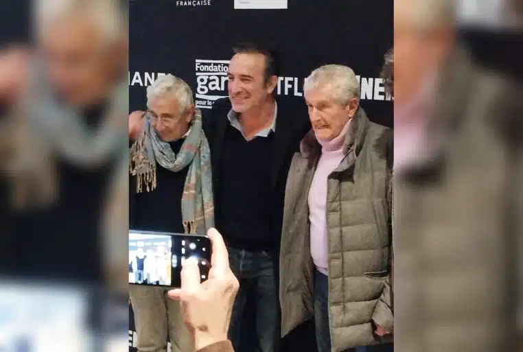 Michel Boujenah, Jean Dujardin et Claude Lelouch réunis lors d’un photocall à Paris (novembre 2024).