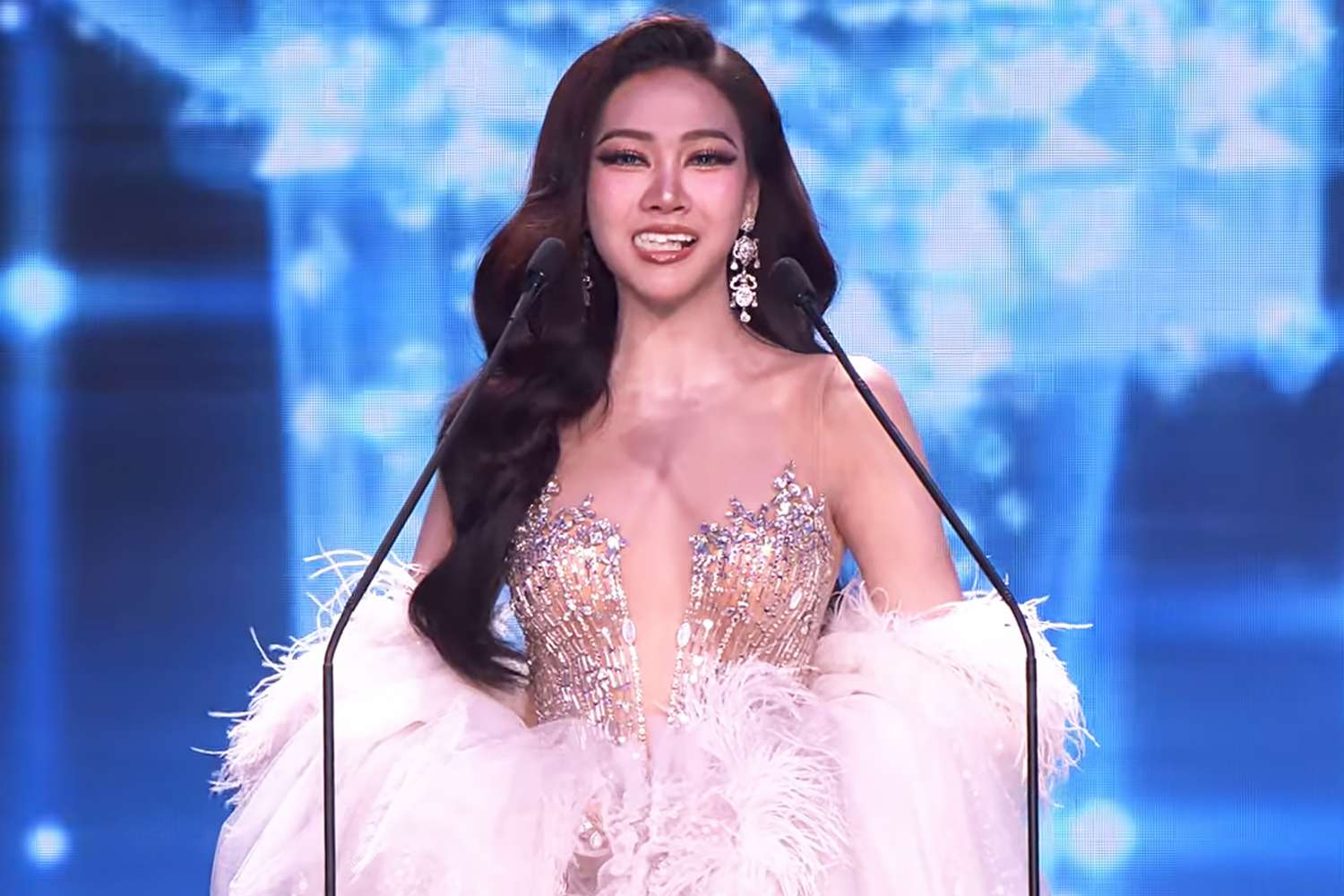 Miss Thaïlande : elle perd son dentier sur scène