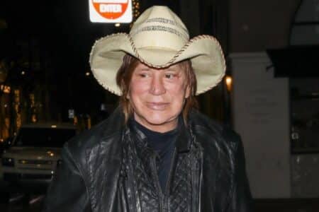 mickey rourke expluse de sa maison a cause loyers impayessss