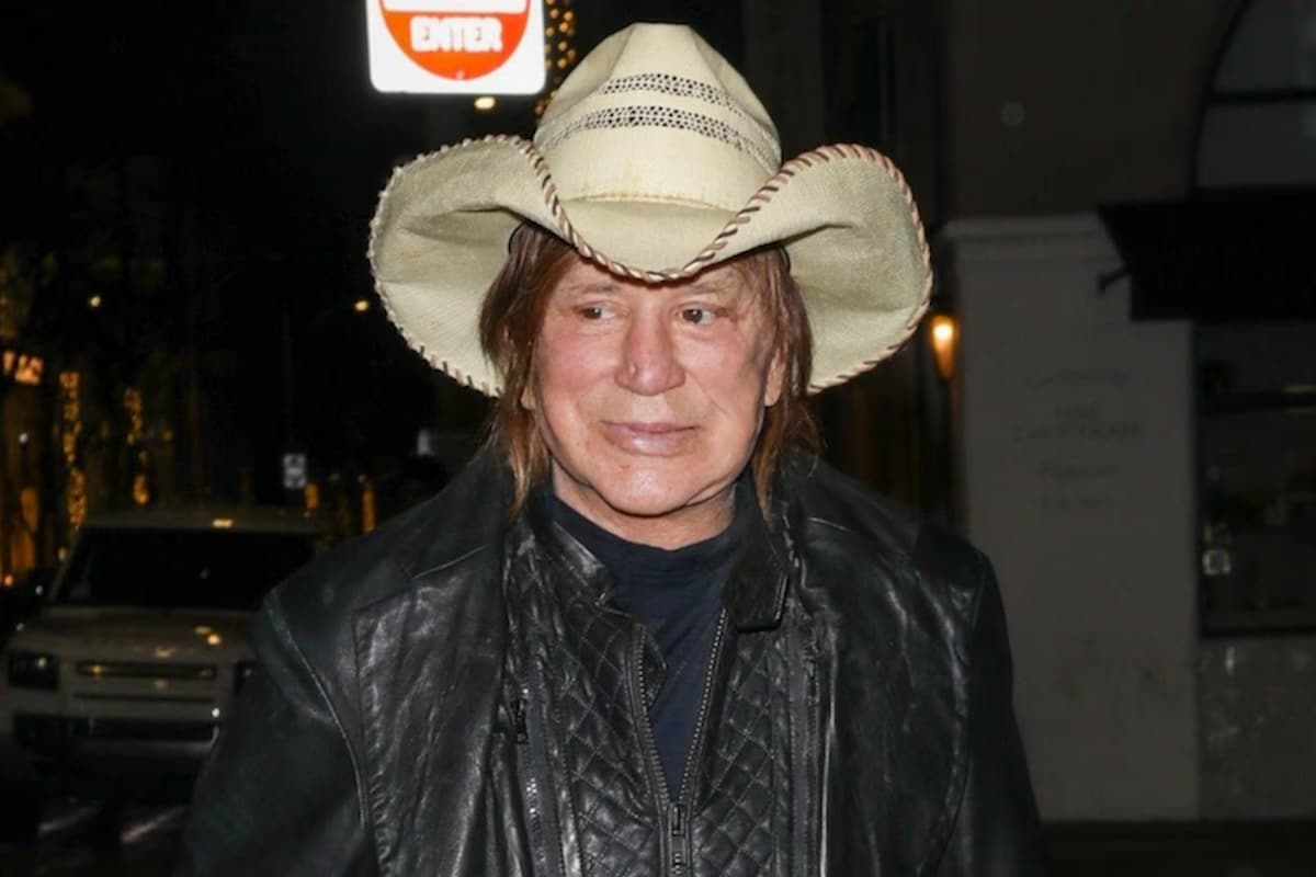 mickey rourke expluse de sa maison a cause loyers impayessss