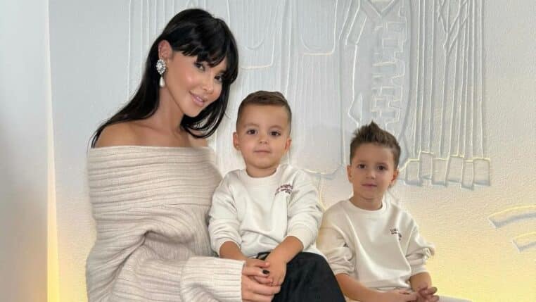 nabilla son fils predit attaque dubai - copie