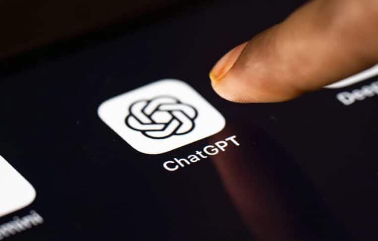 une femme accusee tue deux hommes chat gpt - copie