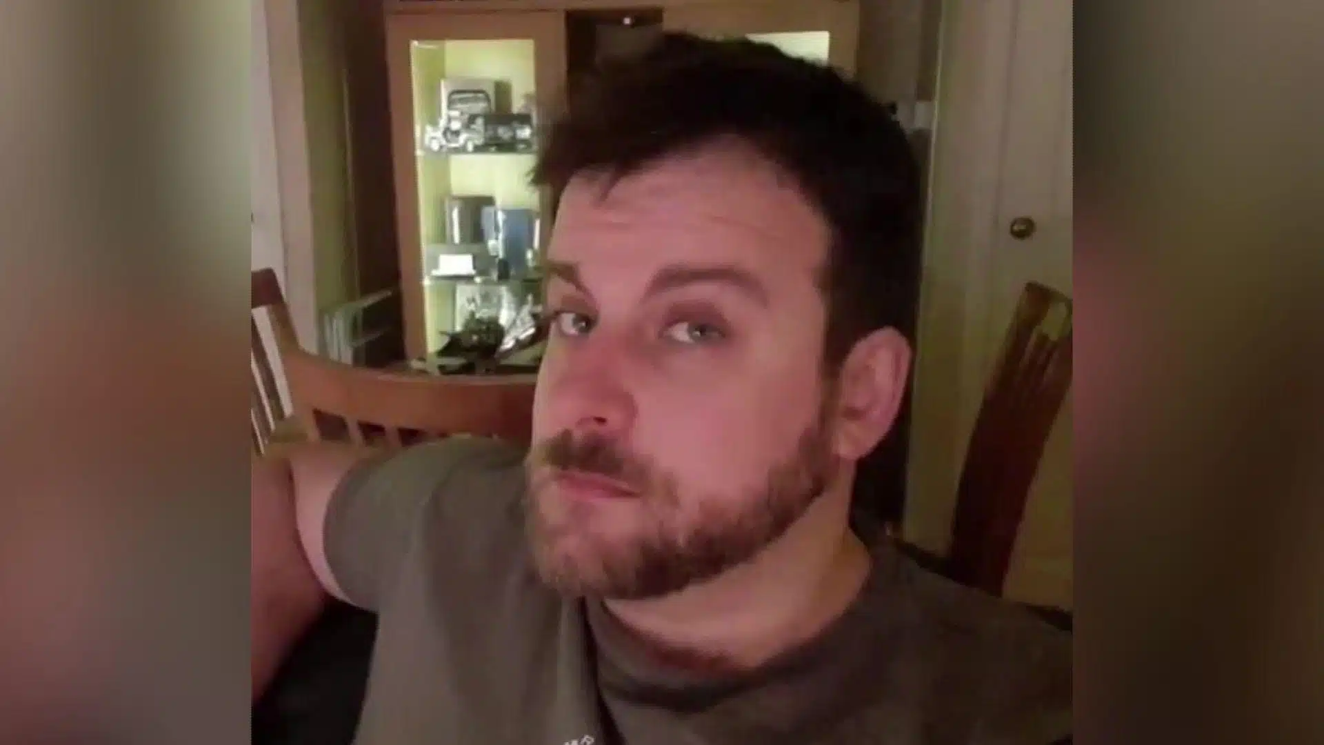 Un youtubeur simule un live pour camoufler le meurtre de sa compagne