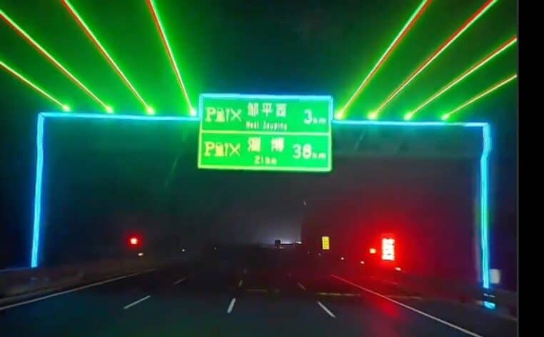 autoroute nuit Chine