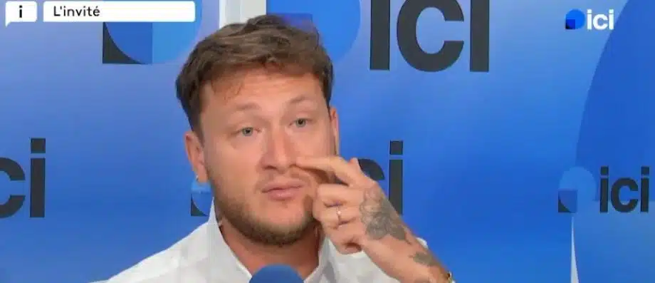 Raphaël Arnault, député LFI, en interview sur ICI Vaucluse, le regard grave