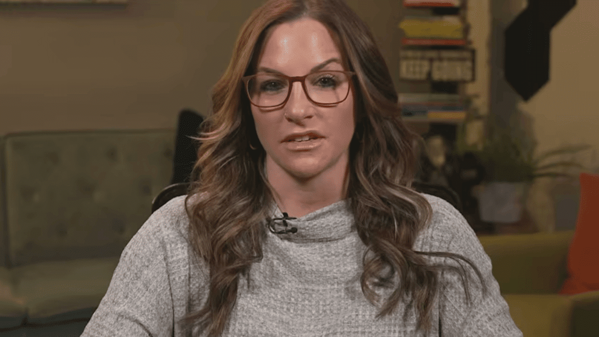 Elle découvre que son ex est son demi-frère : un médecin avait utilisé son propre sperme pendant 20 ans