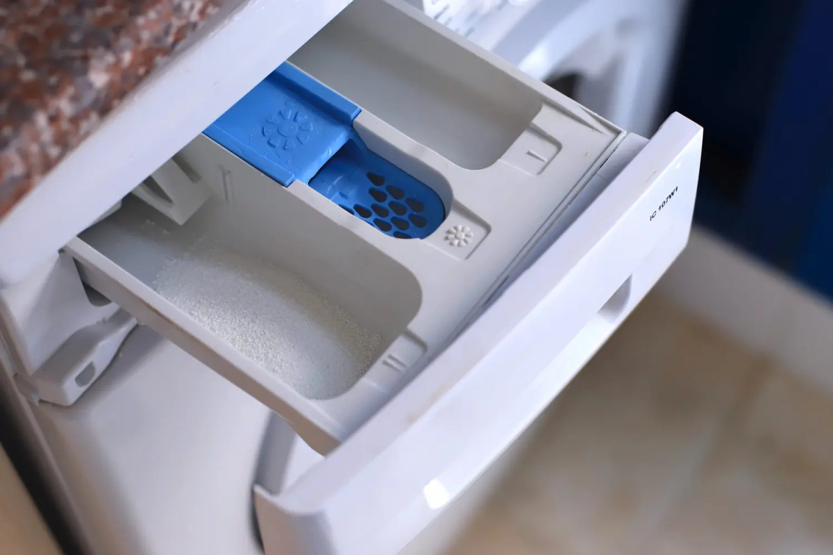 I, II et petite fleur : ce que signifient vraiment les symboles du bac à lessive de votre machine