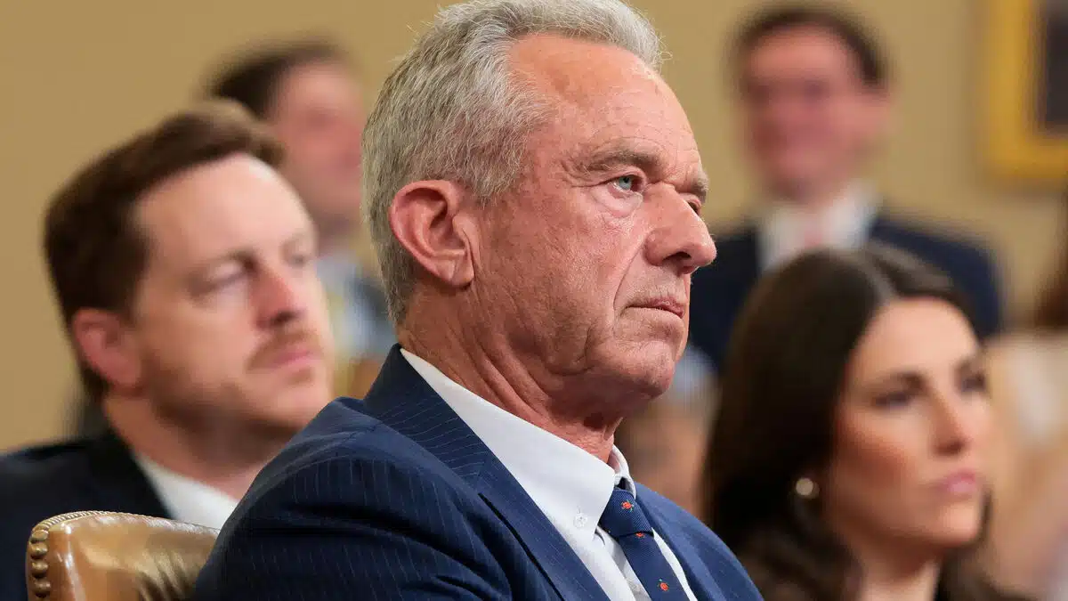 « Je retirais le pénis d'un raton laveur écrasé » : le journal intime du ministre de la Santé de Trump fait surface