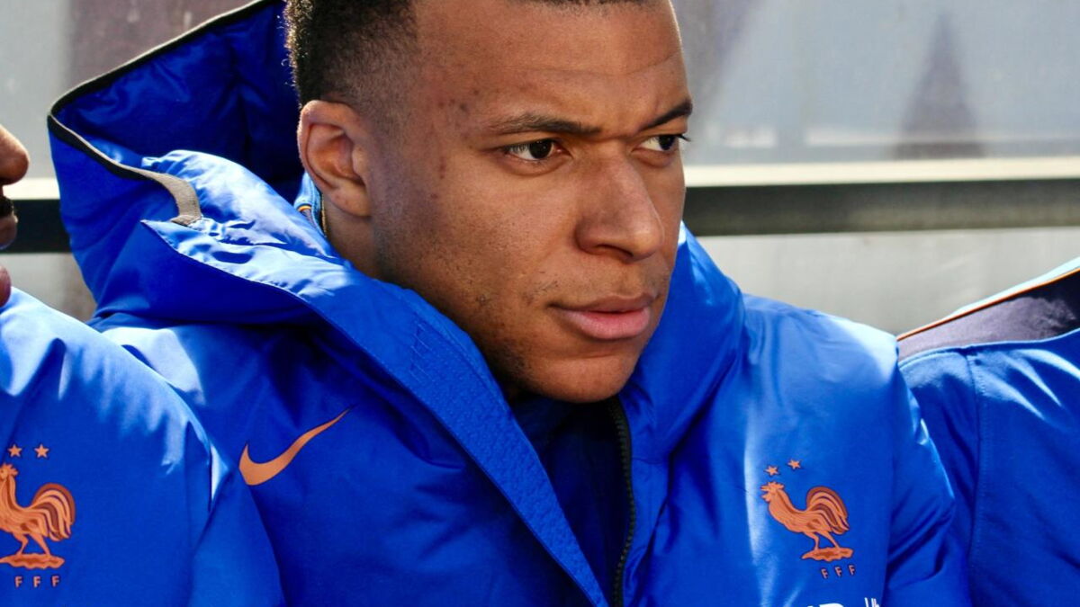 Mbappé blessé à 45 jours du Mondial : l'équipe de France retient son souffle