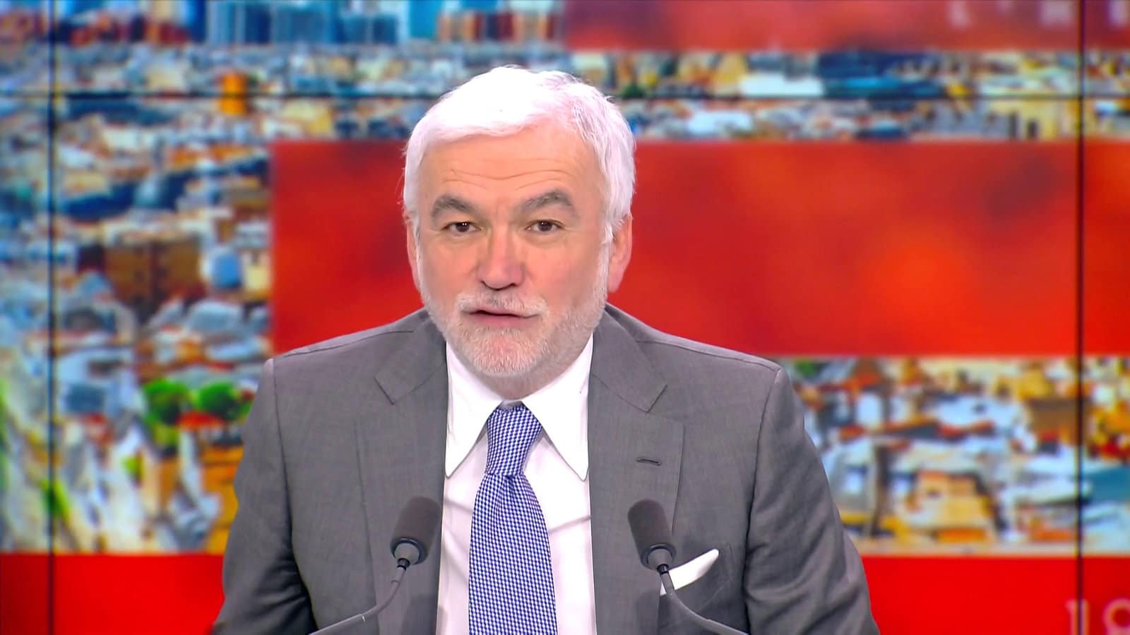 Pascal Praud annonce la fin de C'est Canteloup sur TF1 — ce qu'il révèle sur les coulisses