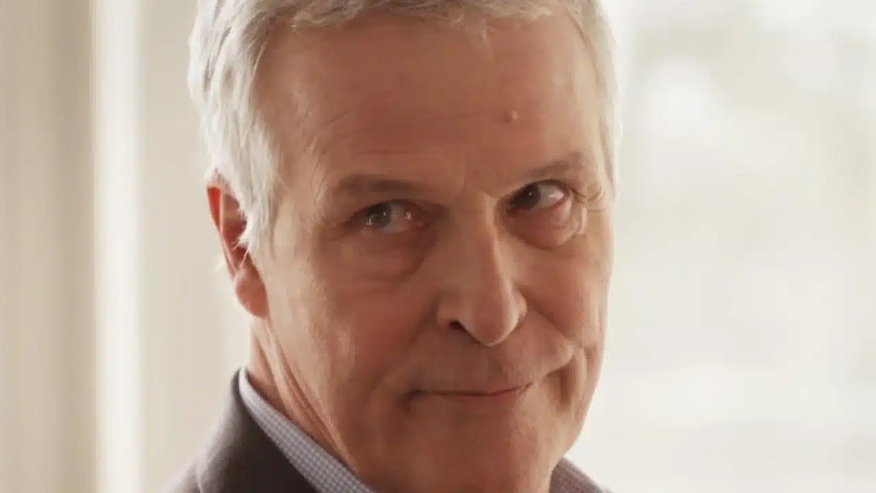 Dimitri dans Un Si Grand Soleil, convoqué au commissariat dans l'épisode du 9 avril