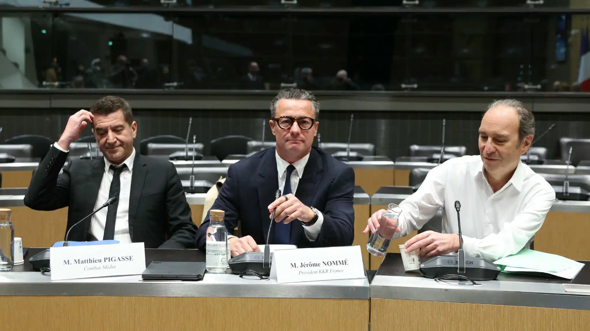 Xavier Niel traite la commission parlementaire de "cirque" en pleine audition