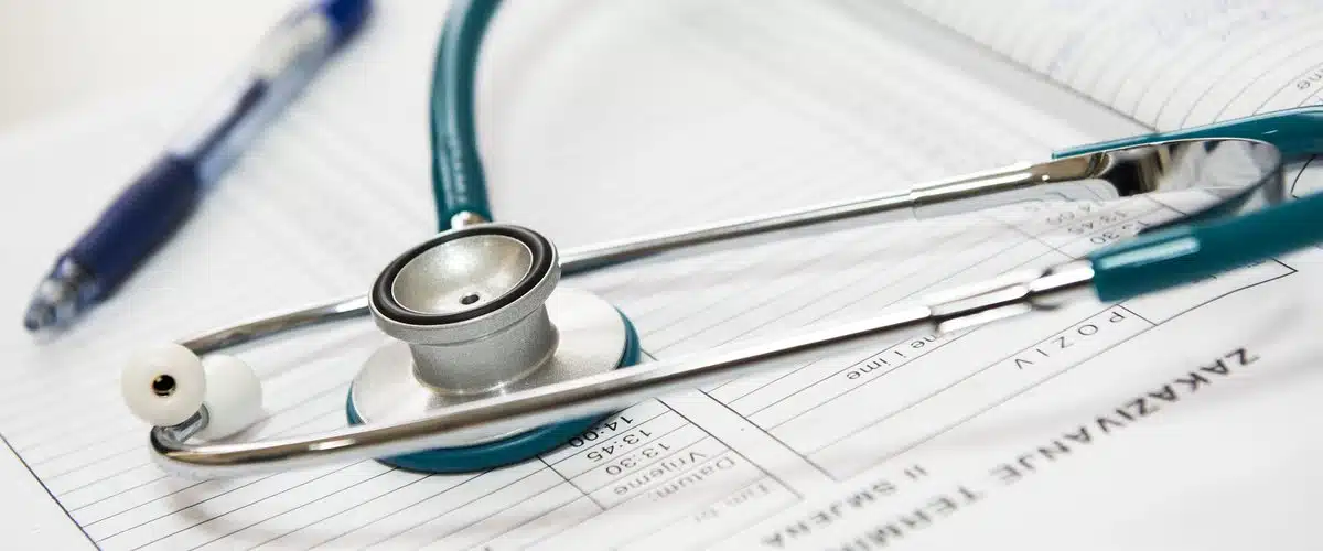 6 coups de couteau en pleine consultation à Courbevoie : ce médecin généraliste lutte entre la vie et la mort