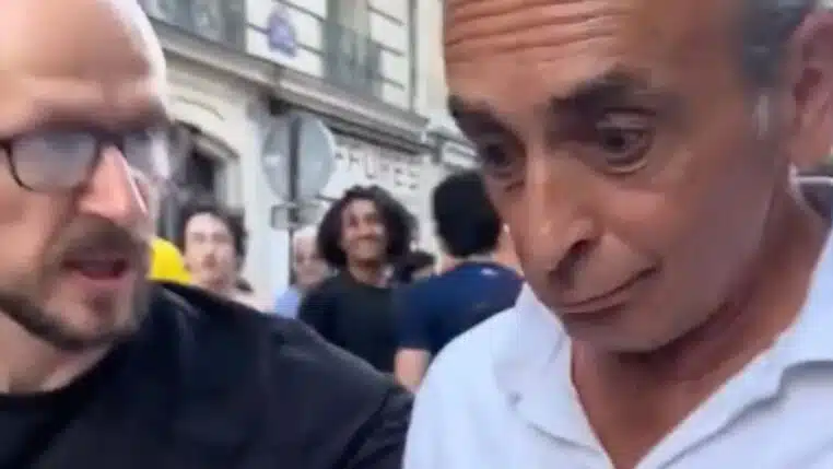 Éric Zemmour pris à partie et chahuté par des supporters du PSG (vidéo)