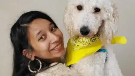 Elle survit à un accident sur l'autoroute… et meurt en courant sauver son chien quelques secondes après